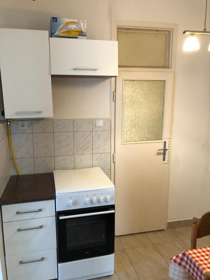 Apartman Becsi Utca Sopron Exterior foto